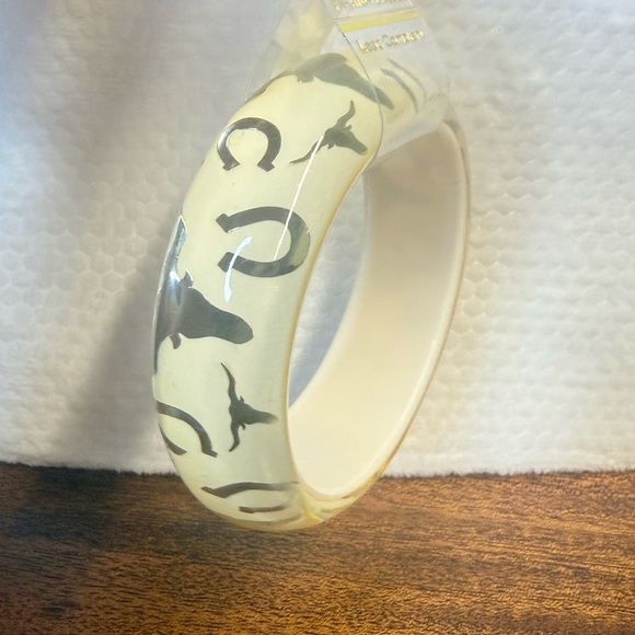 Western Themed Bangle Bracelet NWT - Picture 5 of 6